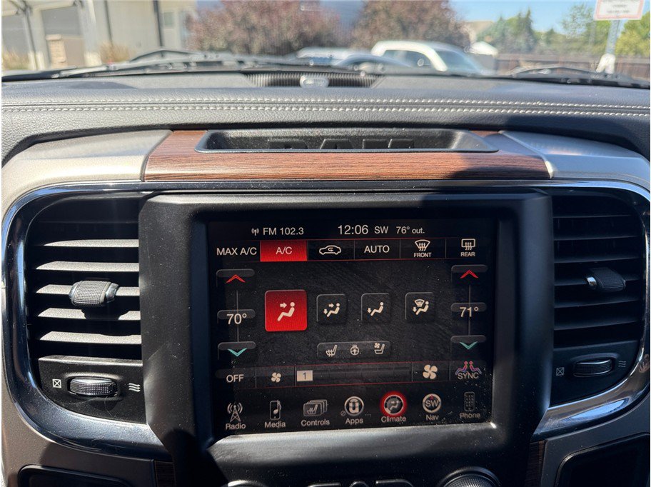 Used 2016 RAM 3500 Laramie AWD/4WD image 17