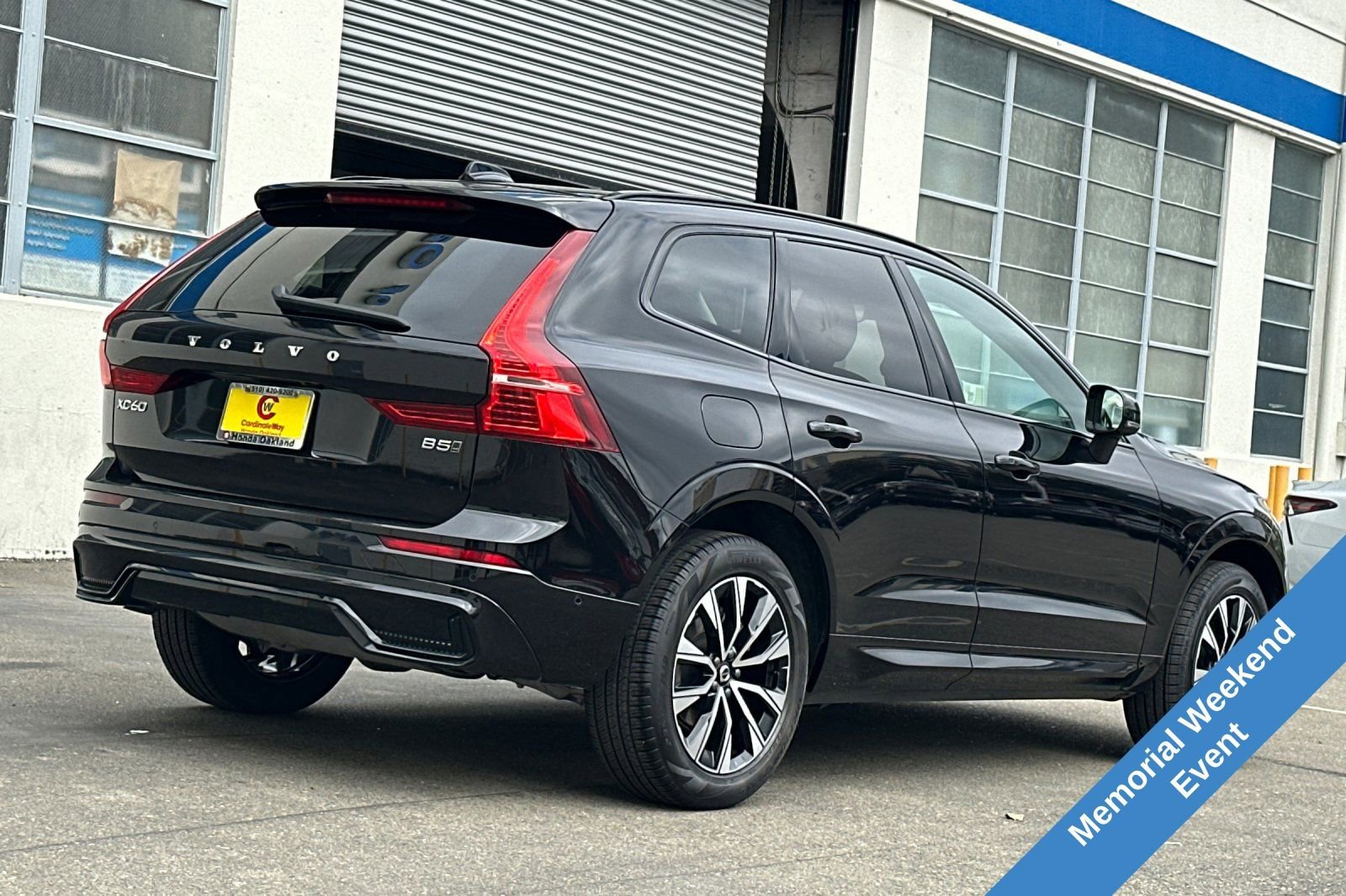 Used 2025 Volvo XC60 B5 Plus AWD/4WD image 5