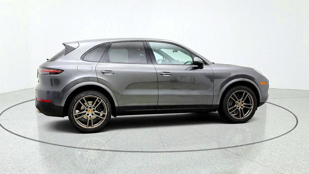 Used 2021 Porsche Cayenne AWD/4WD image 4