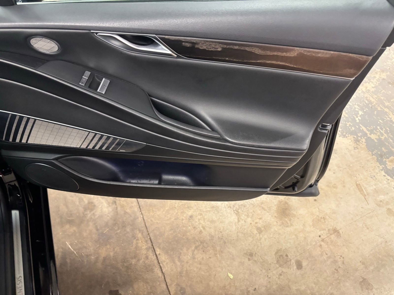 Used 2021 Genesis G80 2.5T w/ Advanced Package RWD image 22