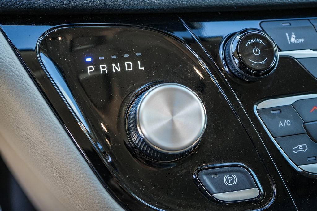 Certified 2024 Chrysler Pacifica Select image 21
