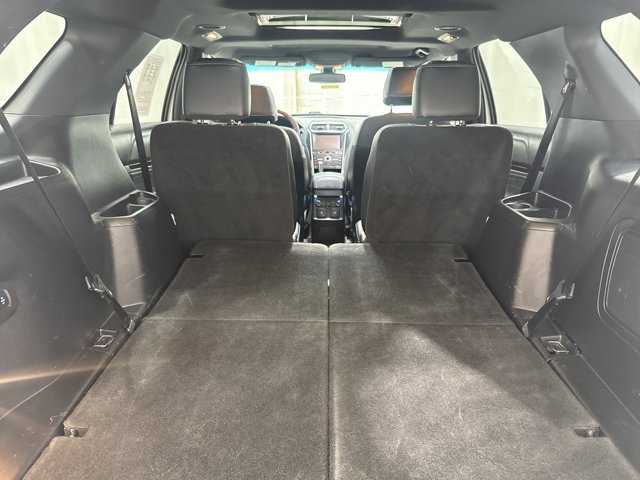 Used 2016 Ford Explorer Platinum AWD/4WD image 31