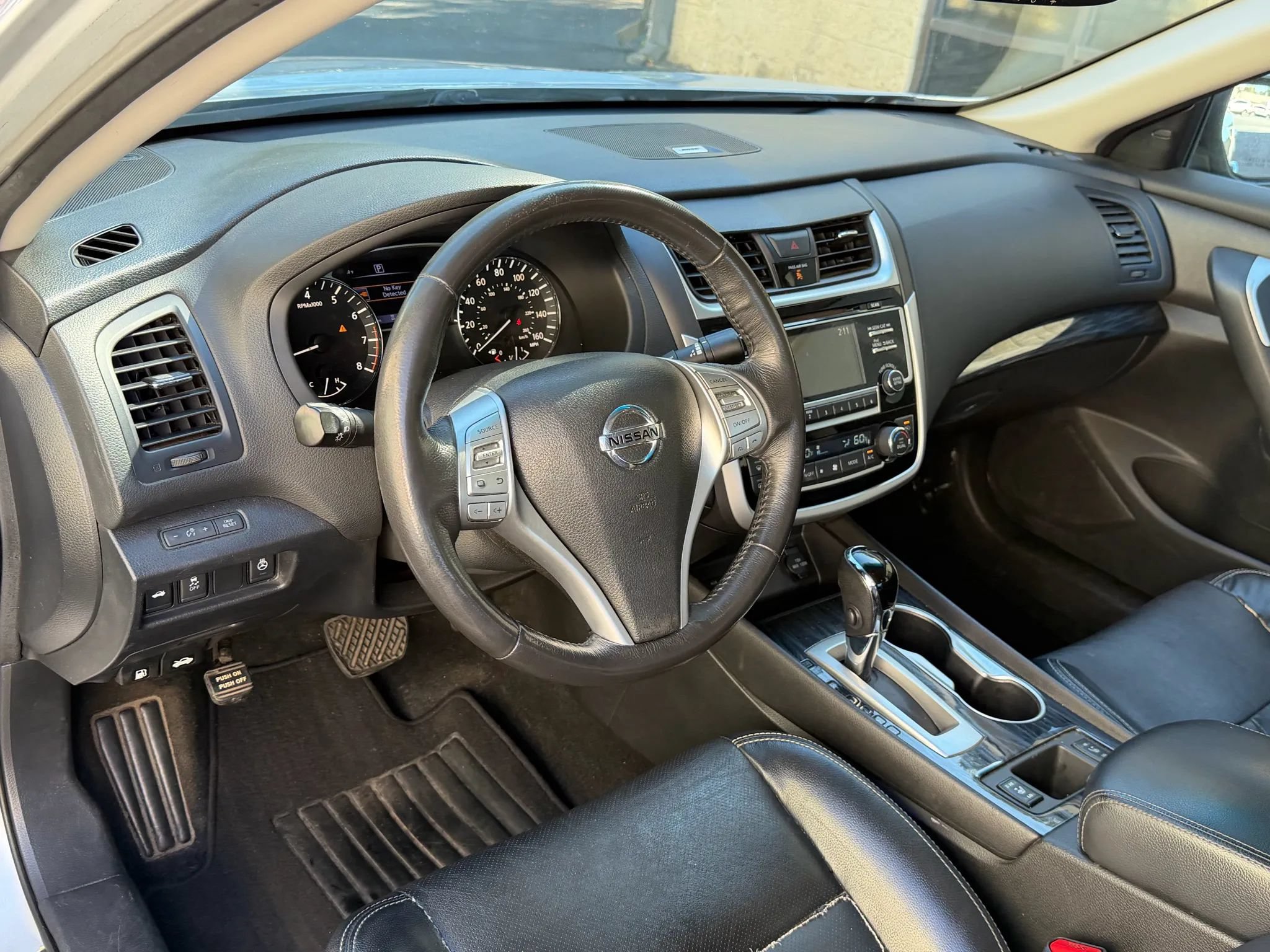 Used 2018 Nissan Altima 2.5 SL FWD image 23