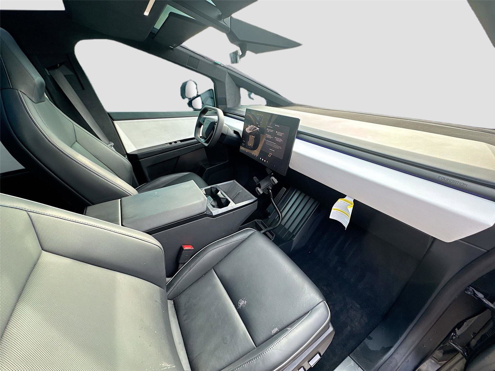 Used 2024 Tesla Cybertruck AWD Crew Cab image 10