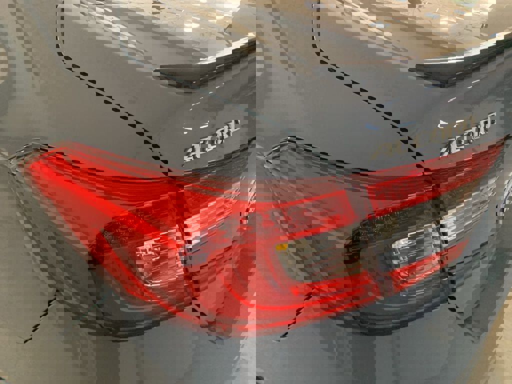 Used 2022 Honda Accord Sport image 10