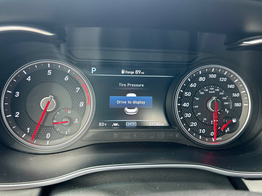 Used 2021 Genesis G70 3.3T AWD/4WD image 25