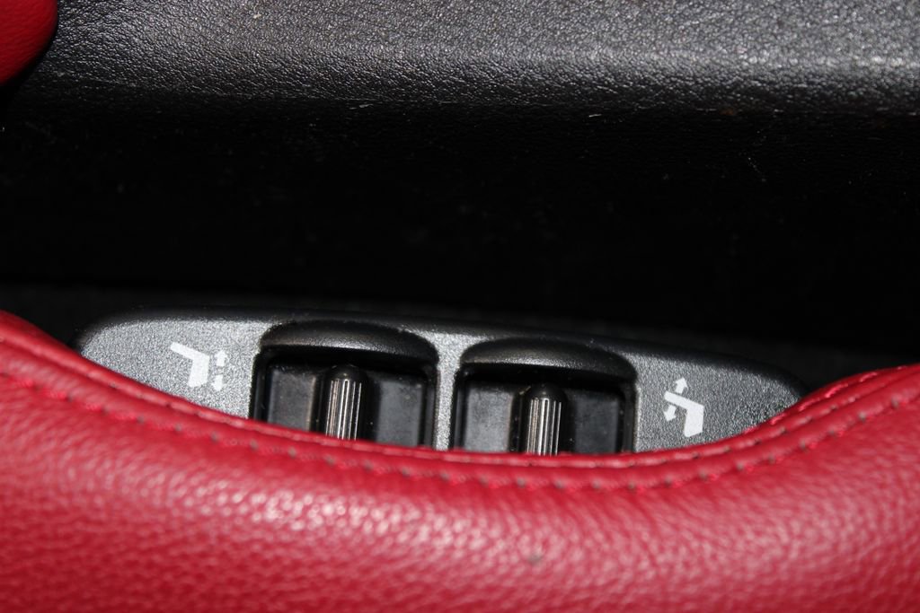 Used 2024 Nissan Z Performance w/ Floor Mat Package image 14