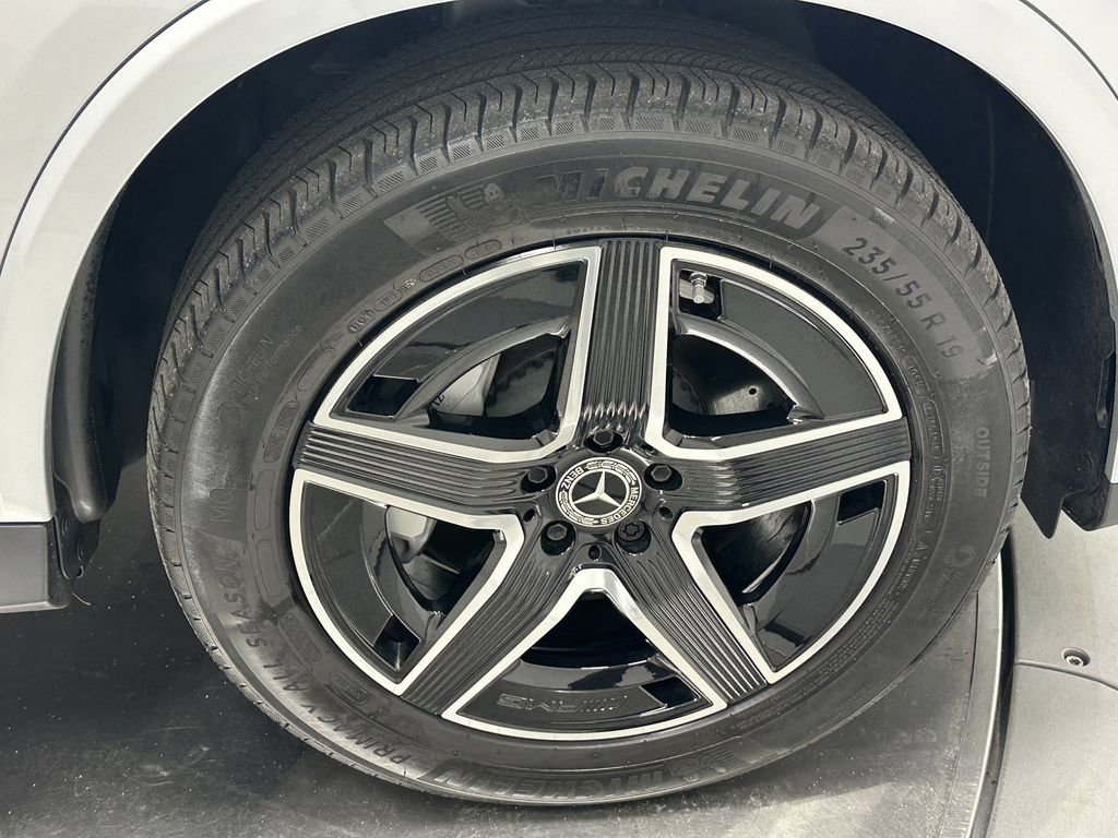 Certified 2024 Mercedes-Benz GLC 300 4MATIC image 13