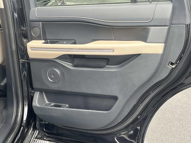 Used 2024 Ford Expedition Limited AWD/4WD image 23