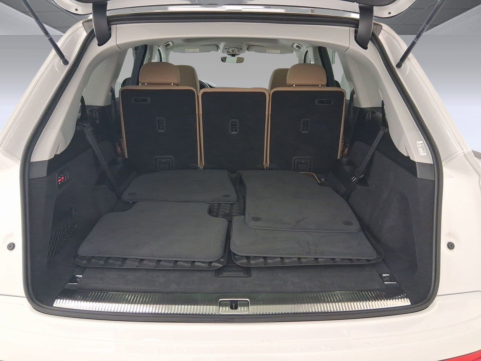 Certified 2025 Audi Q7 Premium Plus w/ Premium Plus Package image 28