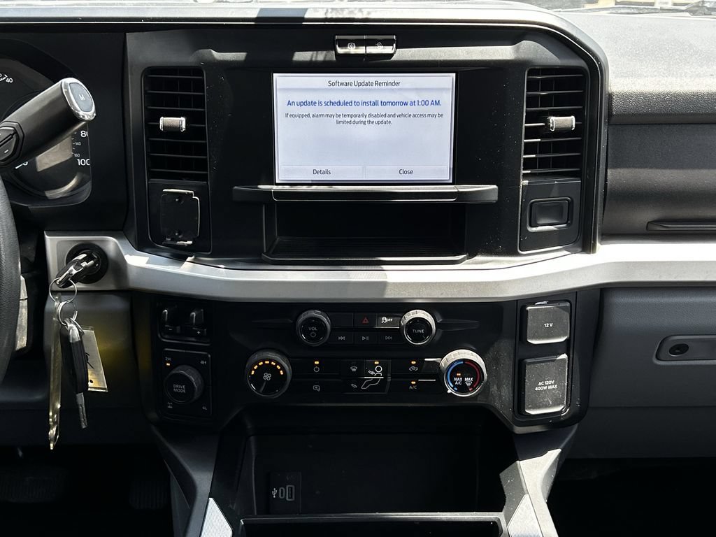 Used 2025 Ford F250 XLT w/ FX4 Off-Road Package AWD/4WD image 17