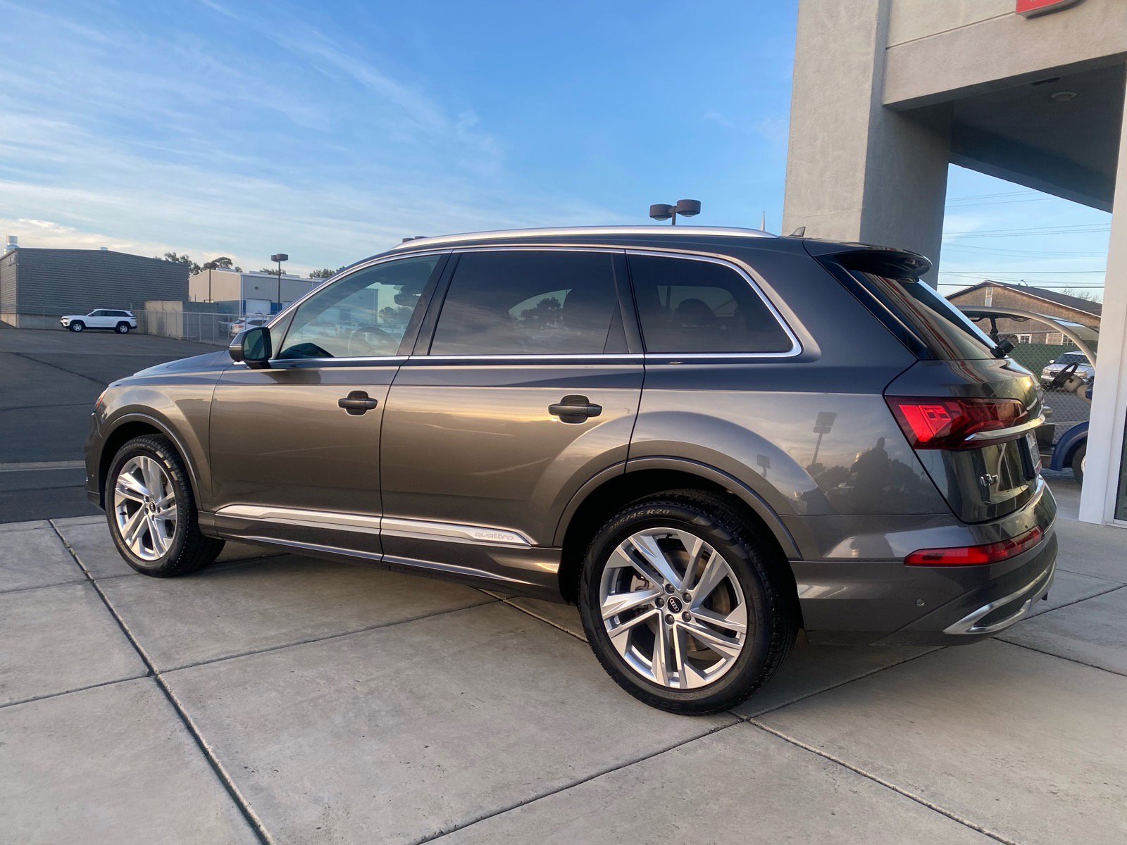 Used 2021 Audi Q7 2.0T Premium Plus w/ Executive Package image 4