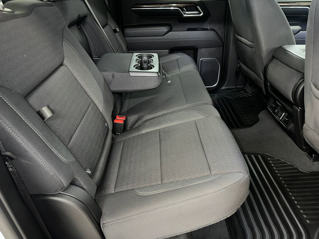 Used 2023 GMC Sierra 1500 Elevation image 29