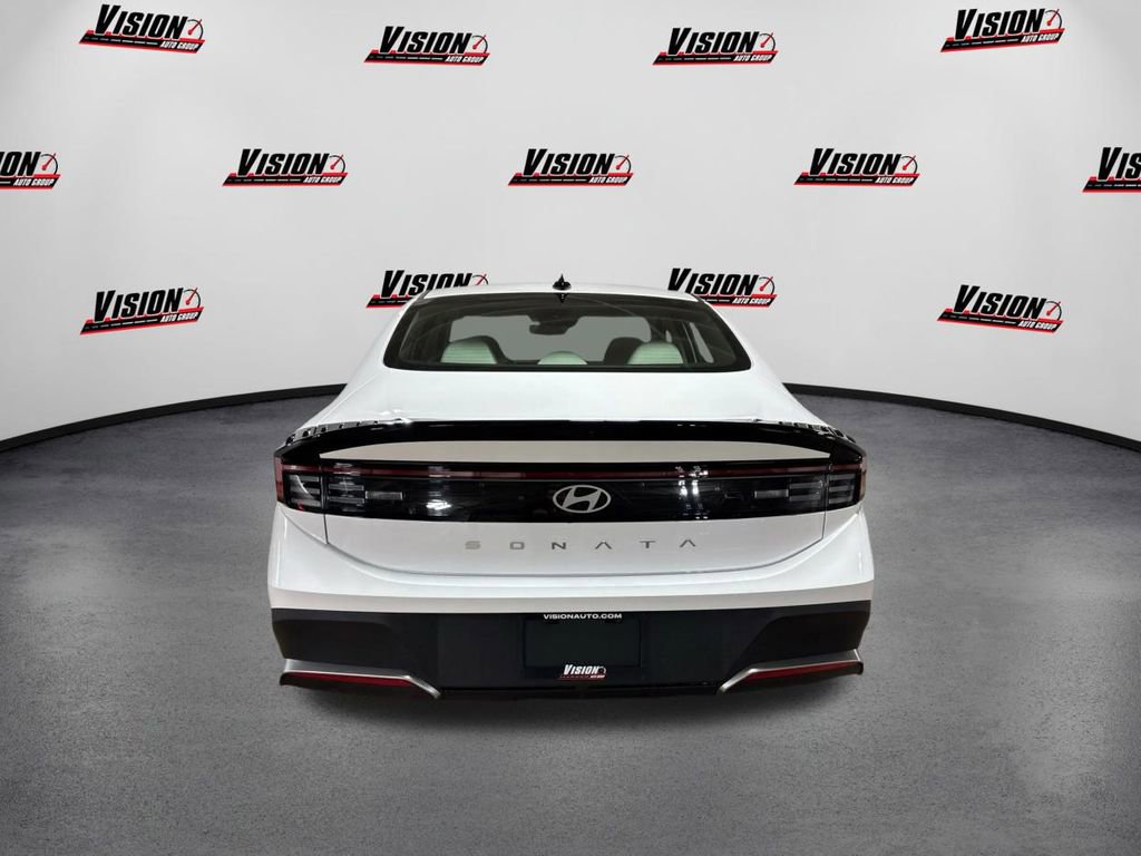 New 2026 Hyundai Sonata SE FWD image 6