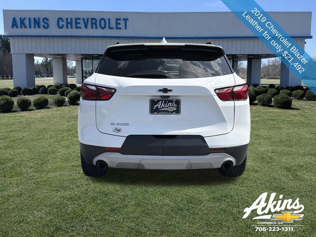Certified 2019 Chevrolet Blazer LT w/ Sun and Wheels Package FWD image 4