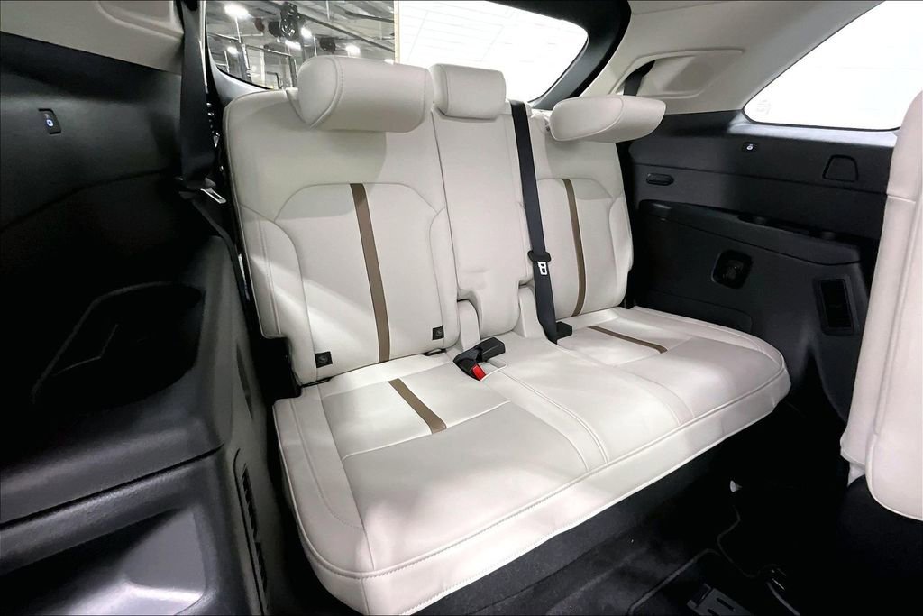 Used 2025 MAZDA CX-90 Plug-In Hybrid w/ Premium Plus image 37