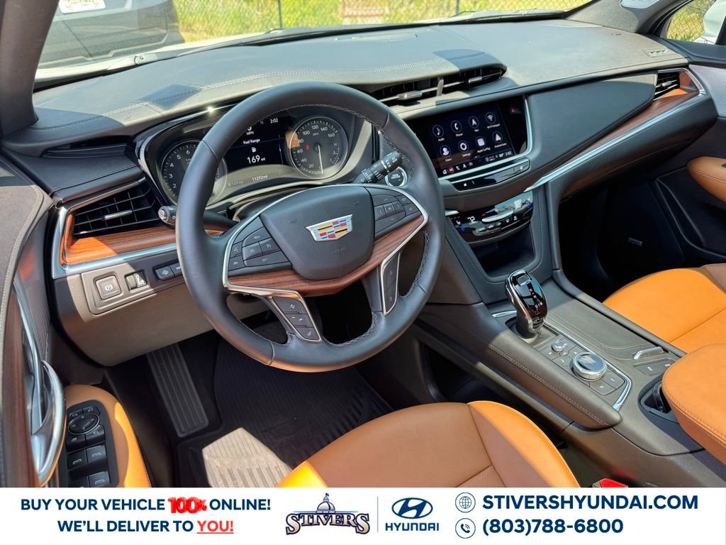 Used 2025 Cadillac XT5 Premium Luxury w/ Technology Package AWD/4WD image 22