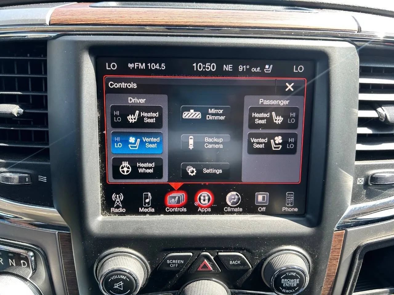 Used 2017 RAM 1500 Laramie RWD image 20