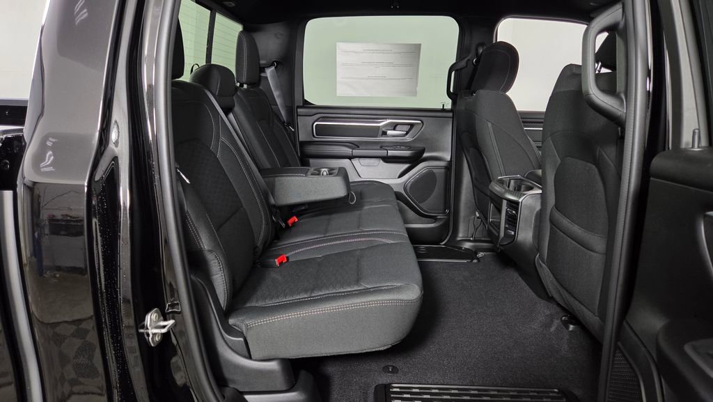 New 2026 RAM 1500 4x4 Crew Cab image 28