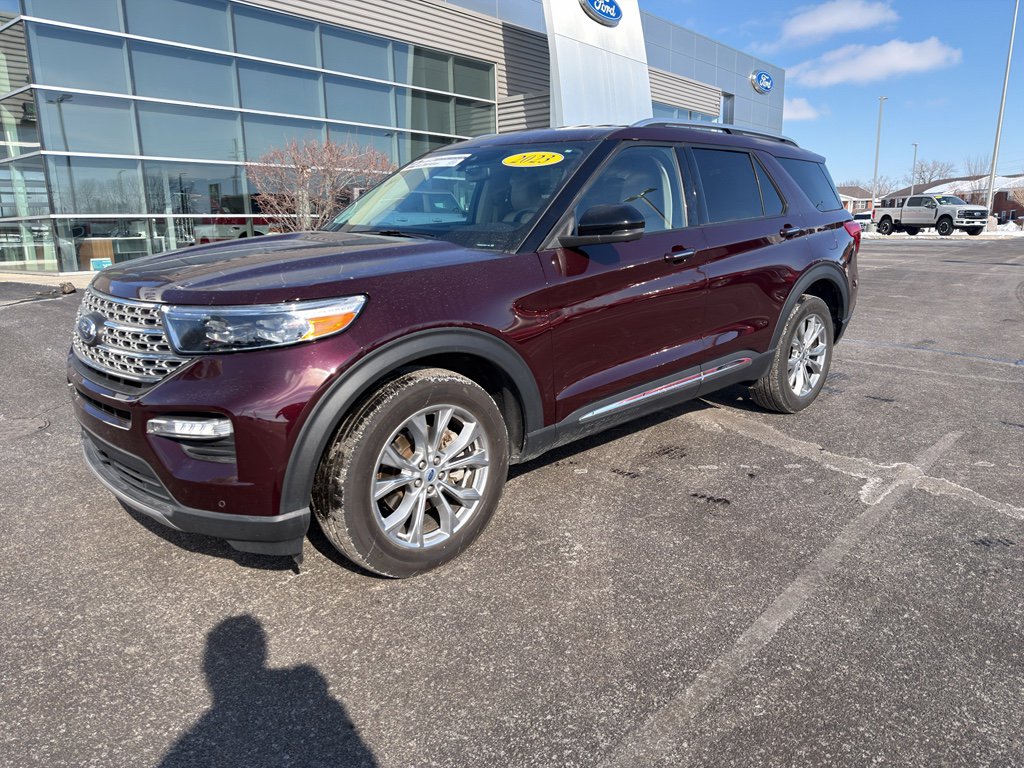 Used 2023 Ford Explorer Limited w/ Equipment Group 301A image 2