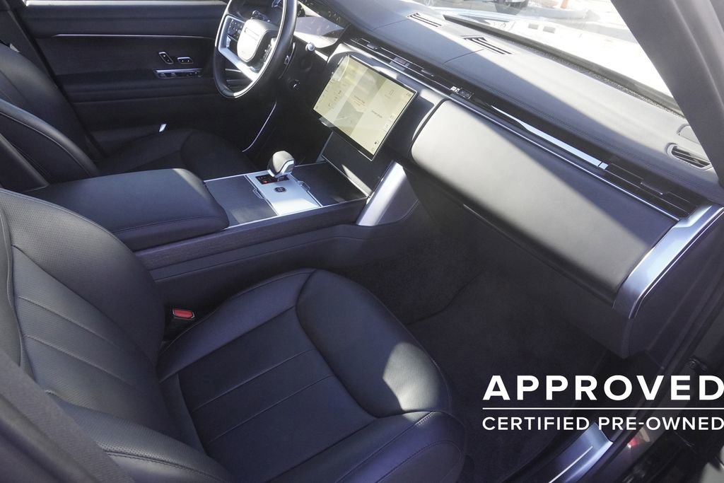 Used 2025 Land Rover Range Rover Long Wheelbase SE image 22