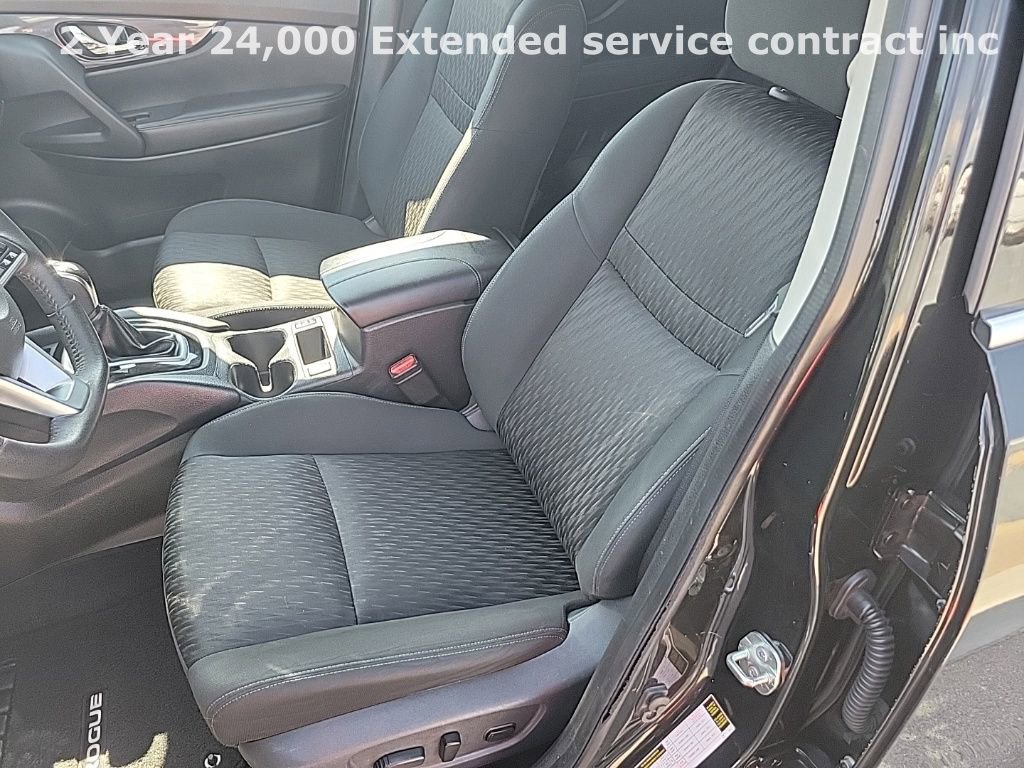 Used 2019 Nissan Rogue SV image 19