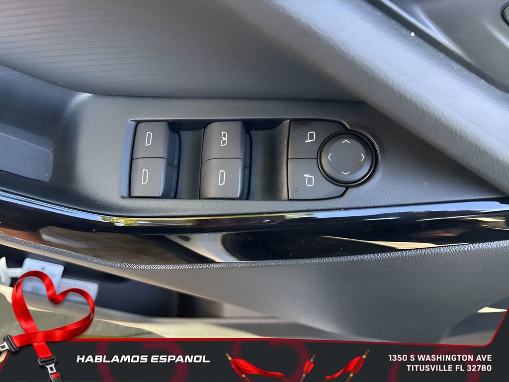 Used 2025 Chevrolet Equinox LT image 11