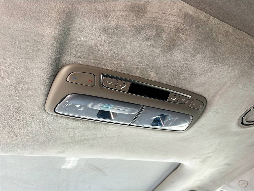 Used 2022 Kia Telluride SX w/ SX Prestige Package image 27