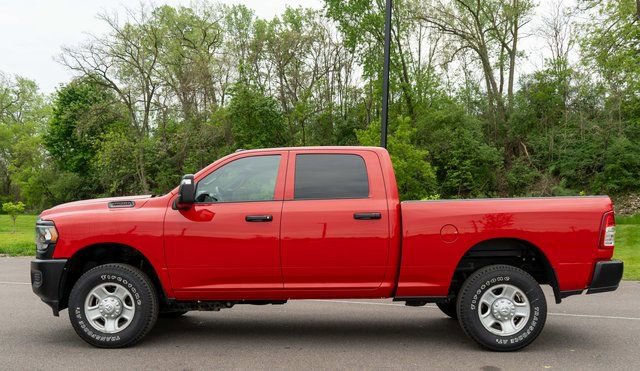 Used 2024 RAM 2500 Tradesman w/ Snow Chief Group AWD/4WD image 9