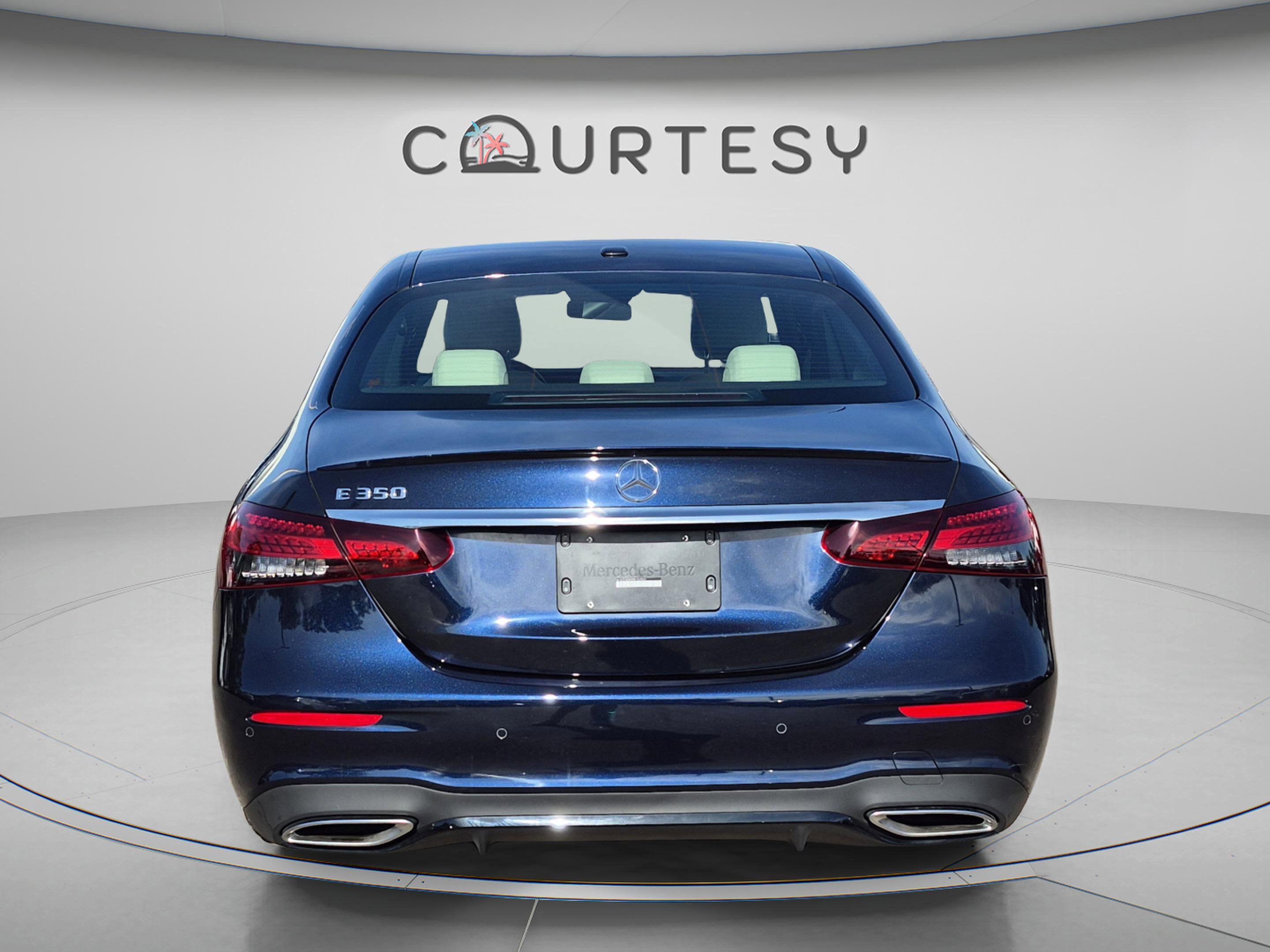 Used 2023 Mercedes-Benz E 350 Sedan image 4