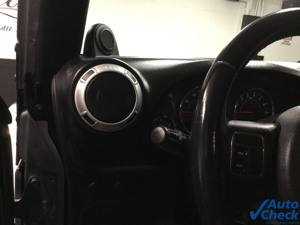 Used 2014 Jeep Wrangler Sahara w/ Dual Top Group AWD/4WD image 26