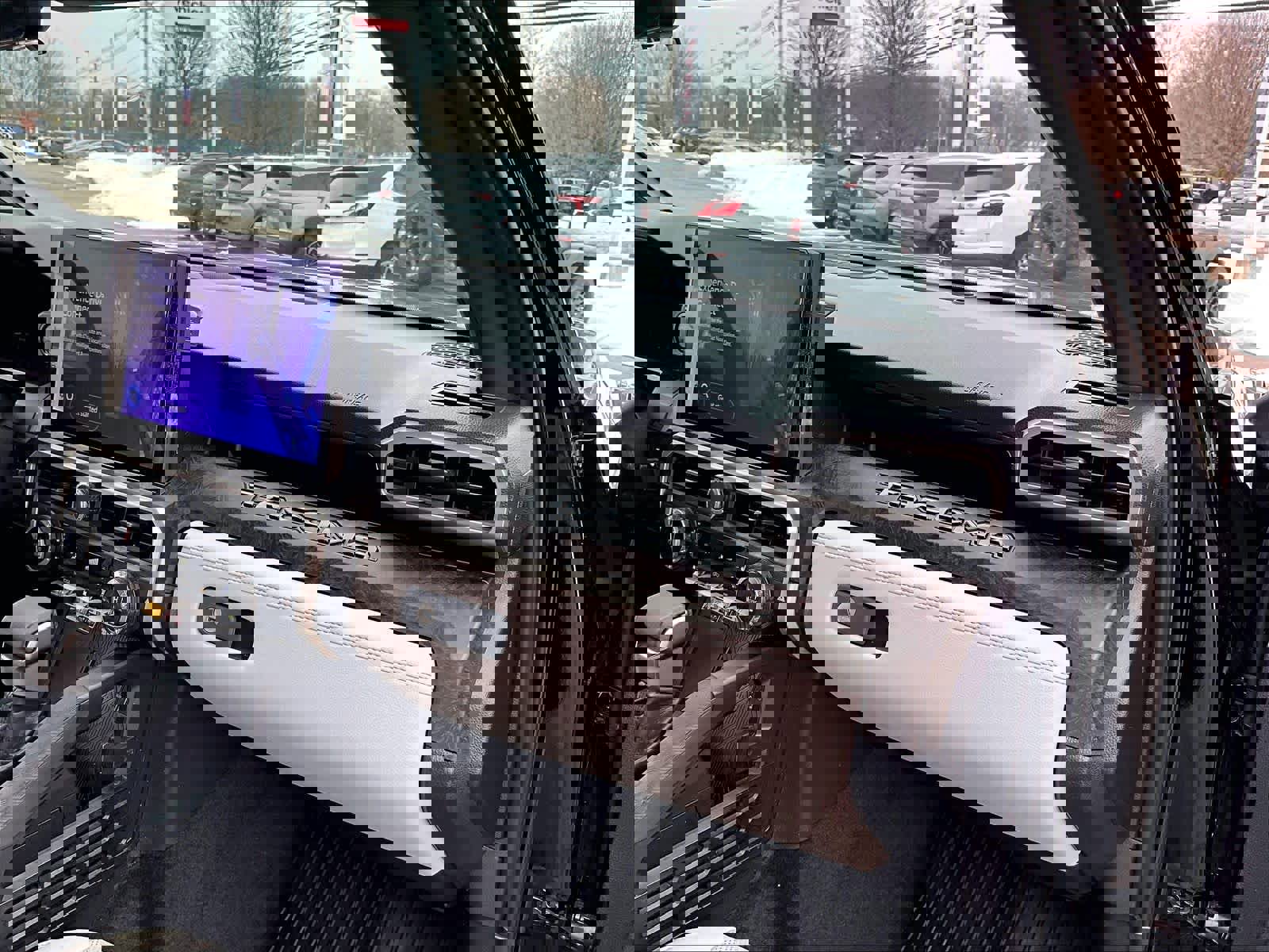 Used 2025 Toyota Tacoma Limited image 13