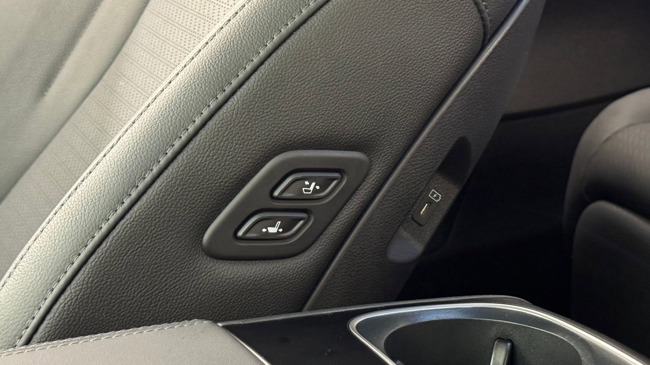 Used 2026 Kia Carnival SX Prestige image 50