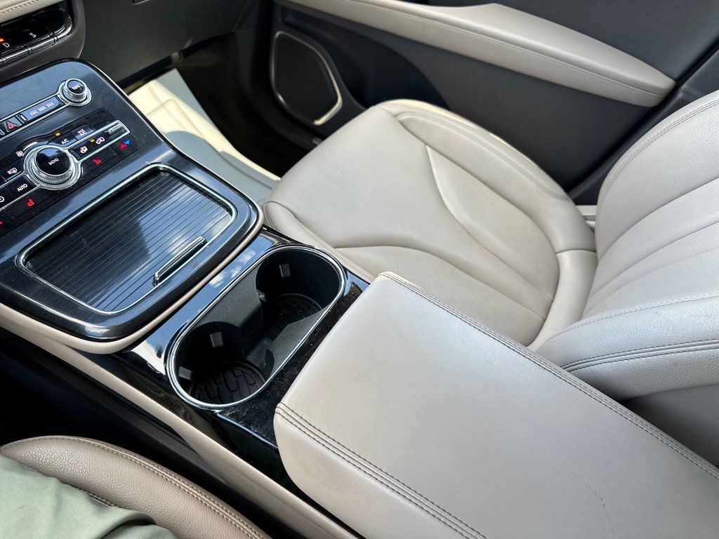 Used 2022 Lincoln Nautilus FWD w/ Premium Package image 24