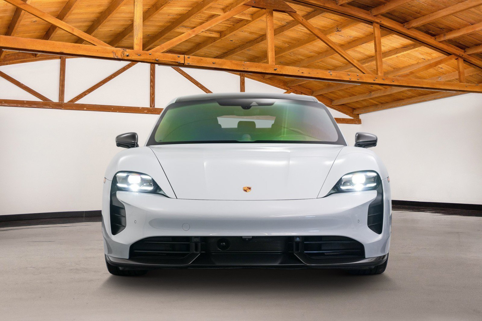 Used 2022 Porsche Taycan Turbo S AWD/4WD image 8