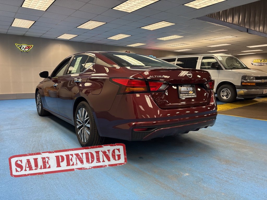 Used 2024 Nissan Altima 2.5 SV image 9