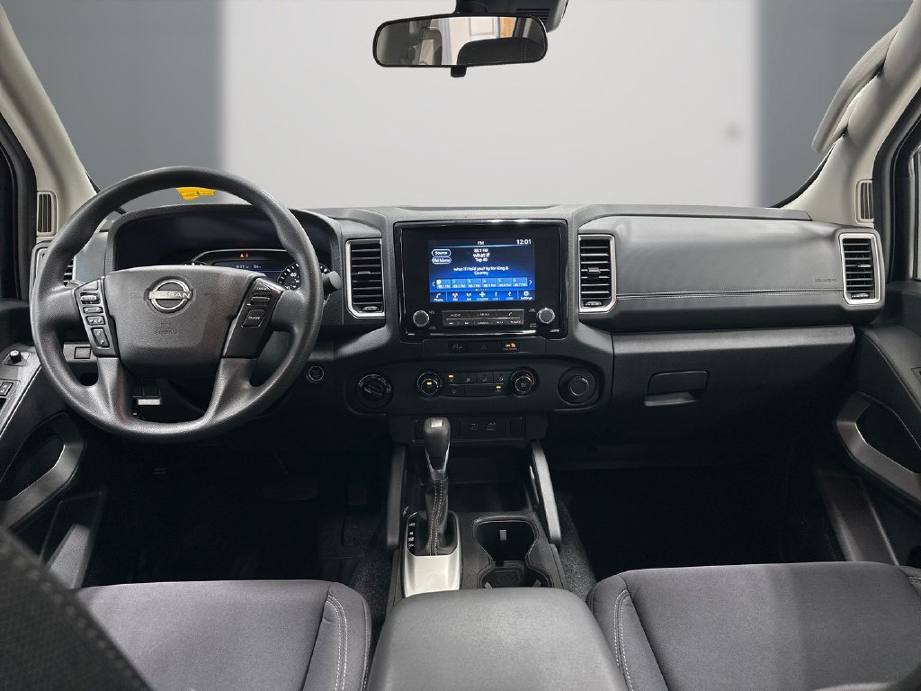 Used 2023 Nissan Frontier SV AWD/4WD image 18