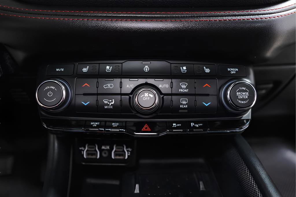 Used 2025 Dodge Durango R/T image 16