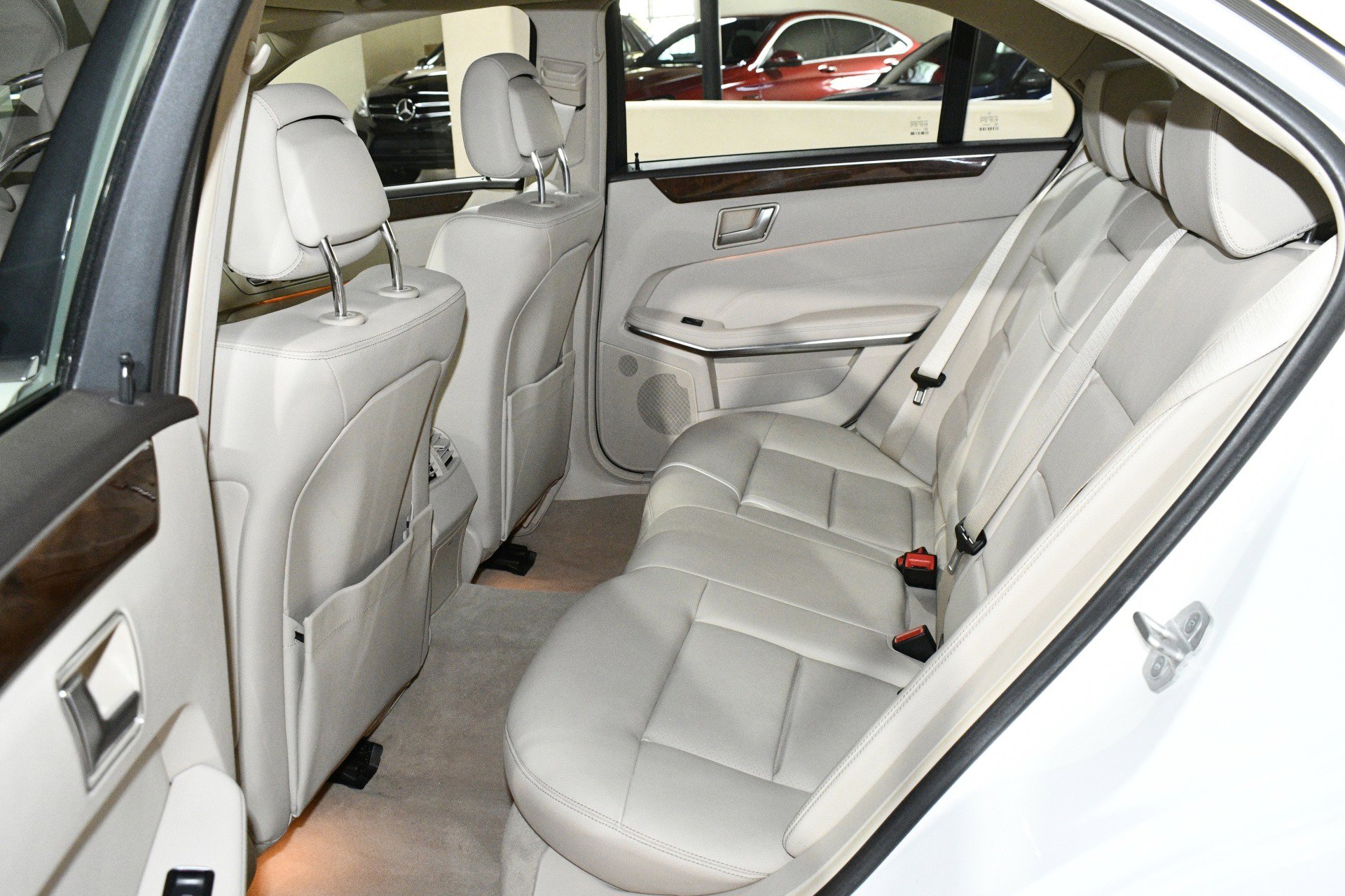 Used 2014 Mercedes-Benz E 350 4MATIC Sedan image 47