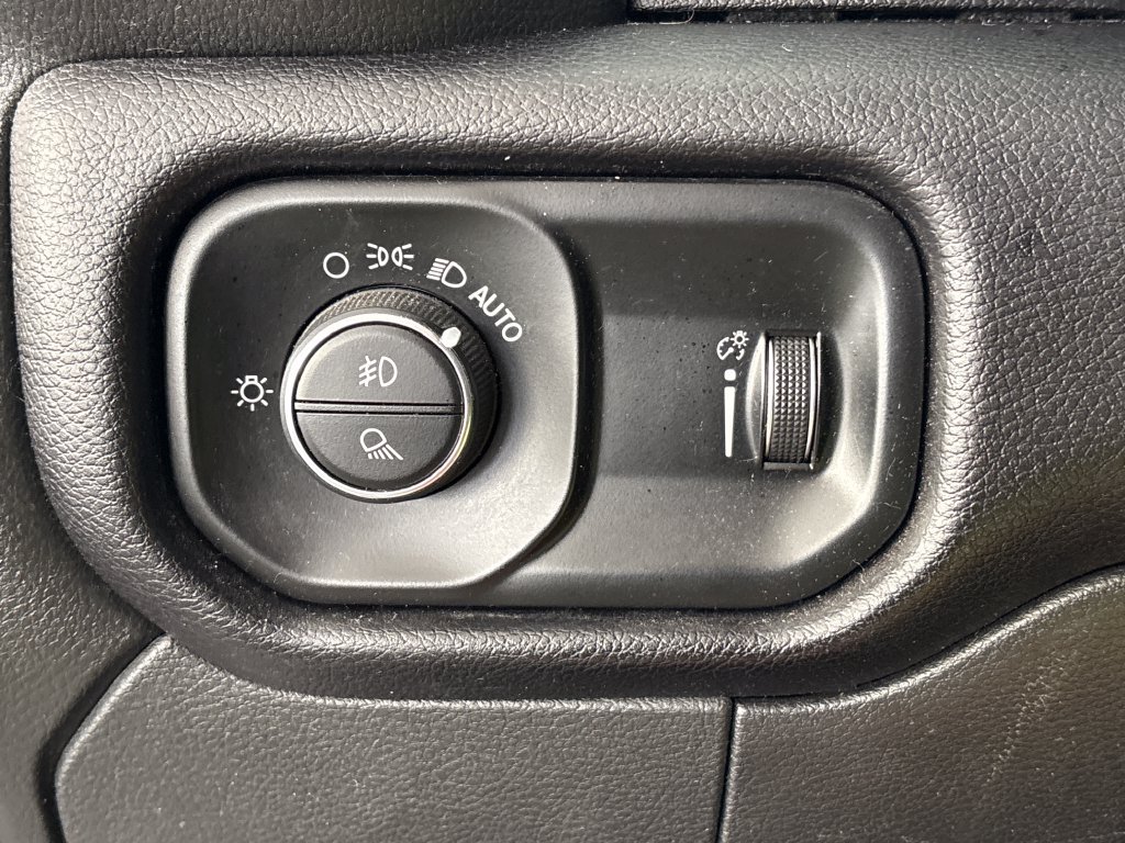 Used 2022 RAM 2500 Big Horn w/ Level 1 Equipment Group AWD/4WD image 41