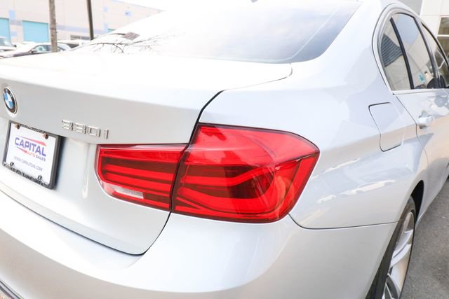 Used 2018 BMW 330i xDrive Sedan w/ Convenience Package image 22