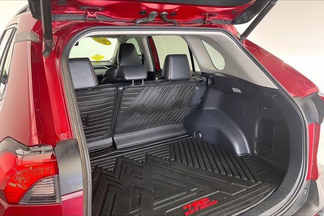 Used 2020 Toyota RAV4 TRD Off-Road AWD/4WD image 26