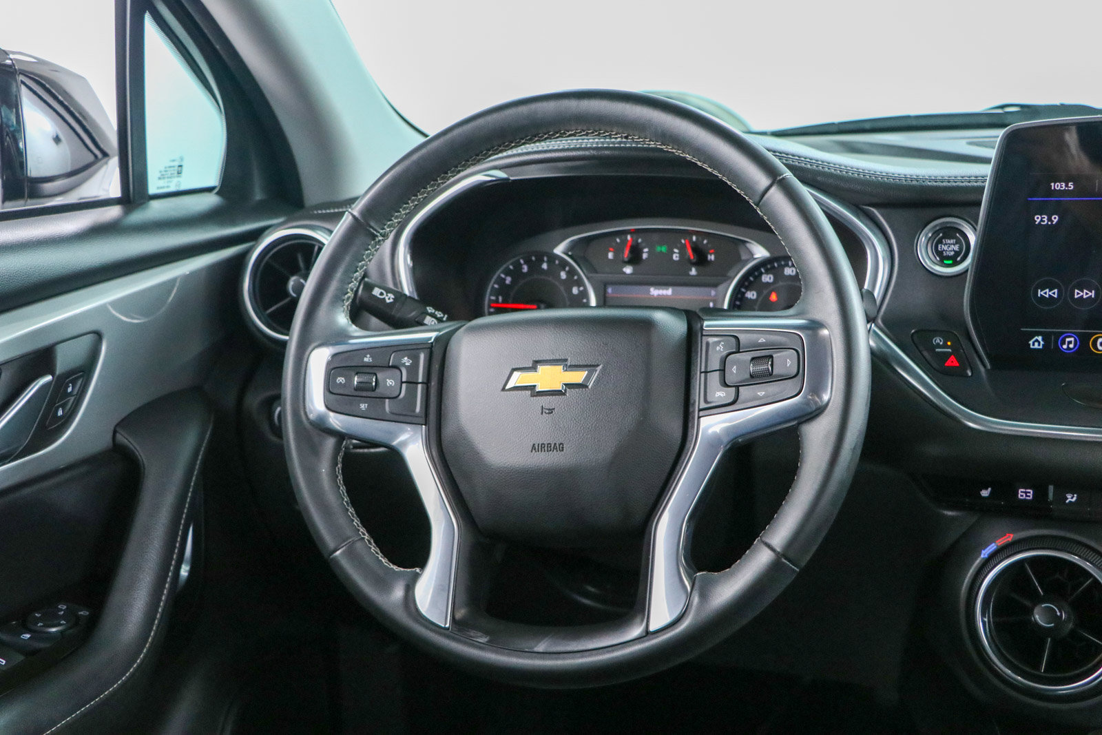 Used 2023 Chevrolet Blazer LT w/ Midnight/Sport Edition FWD image 12