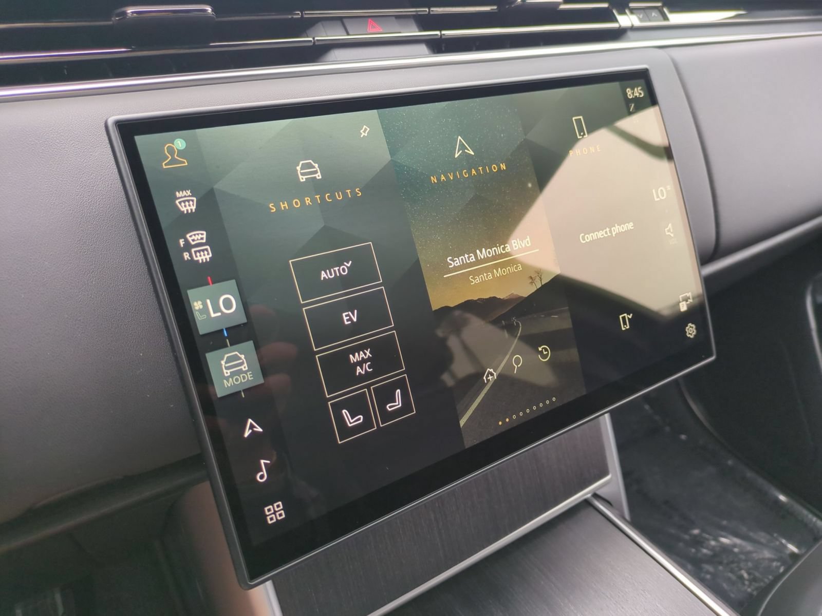 New 2026 Land Rover Range Rover SE AWD/4WD image 19
