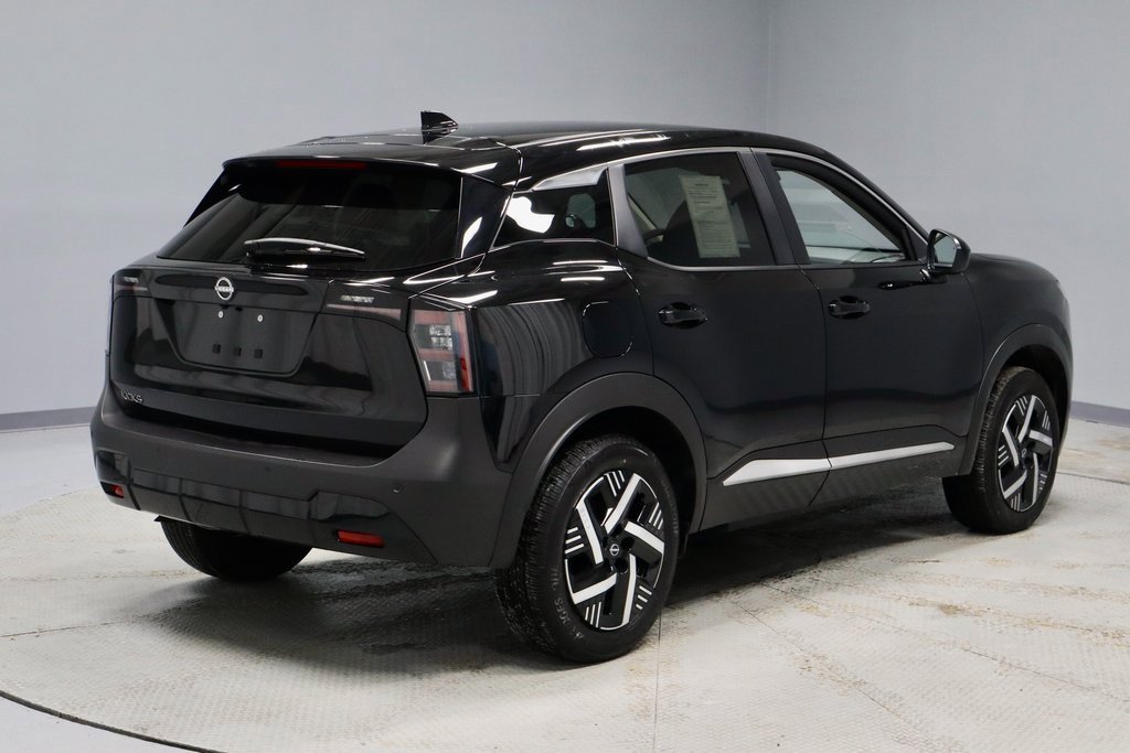 Certified 2025 Nissan Kicks SV image 11