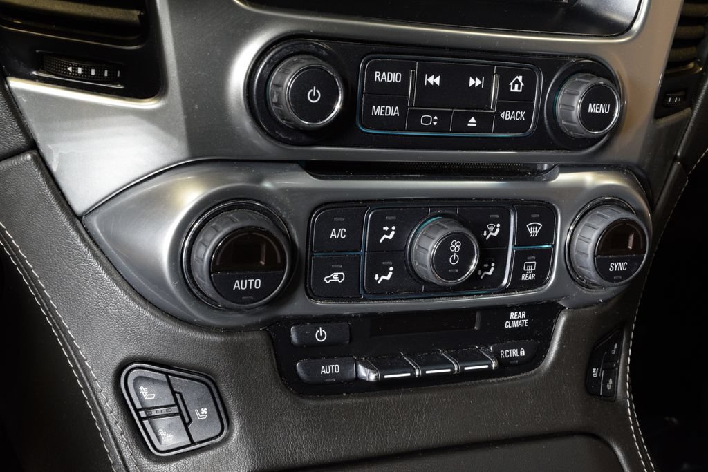 Used 2020 Chevrolet Tahoe Premier AWD/4WD image 25