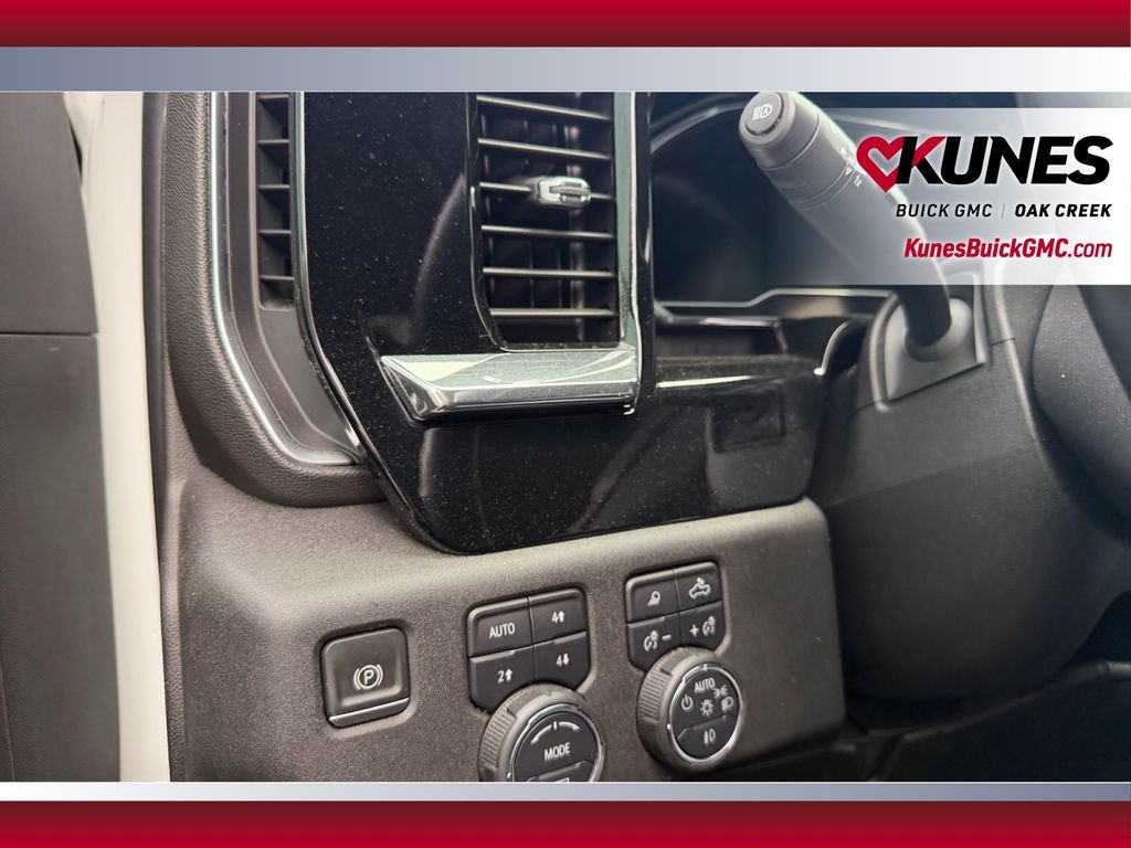 Used 2024 Chevrolet Silverado 2500 LTZ w/ LTZ Plus Package AWD/4WD image 14