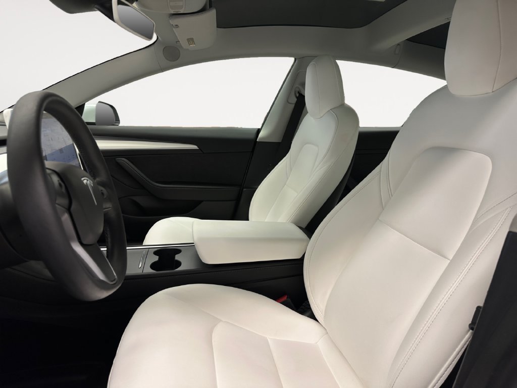 Used 2023 Tesla Model 3 Standard Range RWD image 9