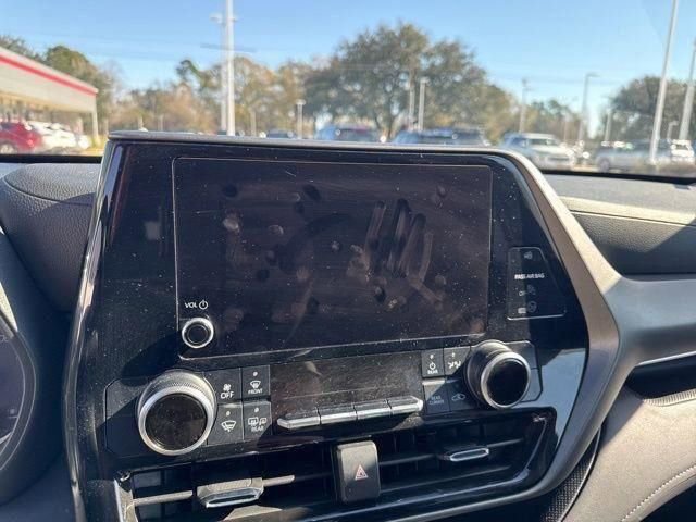 Used 2024 Toyota Highlander LE image 37
