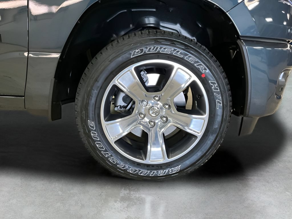 New 2026 RAM 1500 Express AWD/4WD image 17